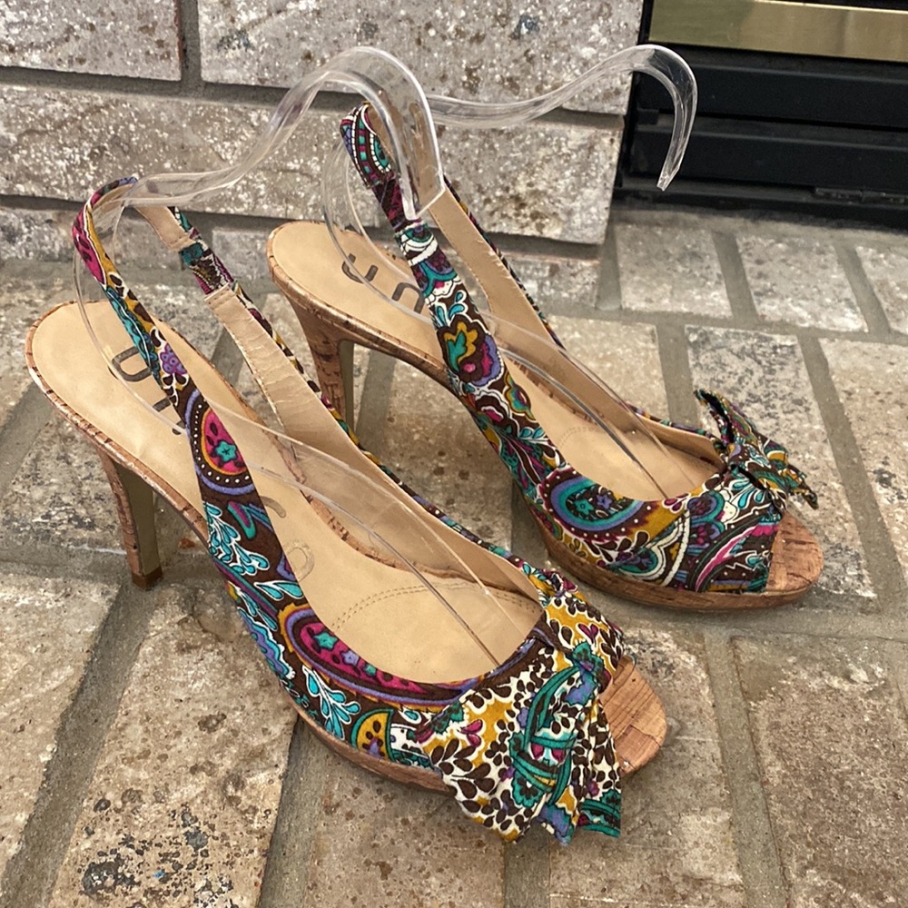 unisa paisley sling back heels with cork heel size 6.5